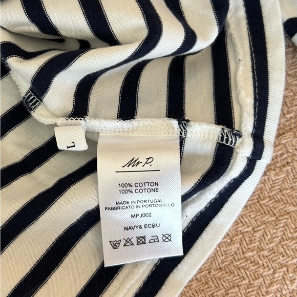 Mr. P. Dynamic long sleeve tee shirt. Size L. Vibrant white & navy blue stripe. - Picture 4 of 6